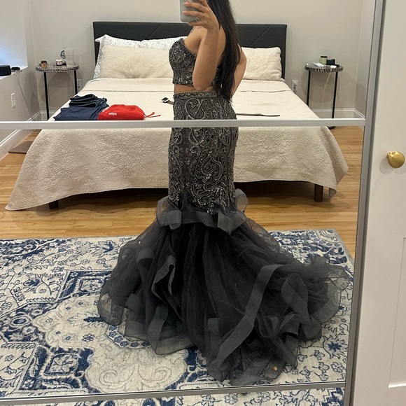 Prom dress or fancy Lehenga - Picture 3 of 5